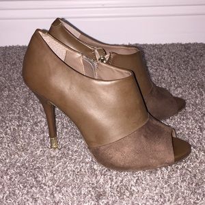 bcbg cute low heels